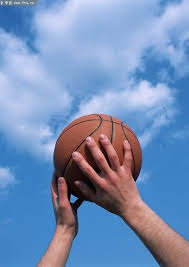 《棒球装备的科技革命：碳纤维球棒是否会改变比赛本质？》