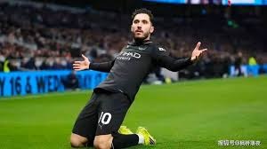 C罗和利雅得胜利将达成两年续约，会引发哪些连锁反应？