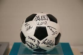 科隆vs法兰克福：卡明斯基、侯赛因巴希奇首发，格策、堂安律出战